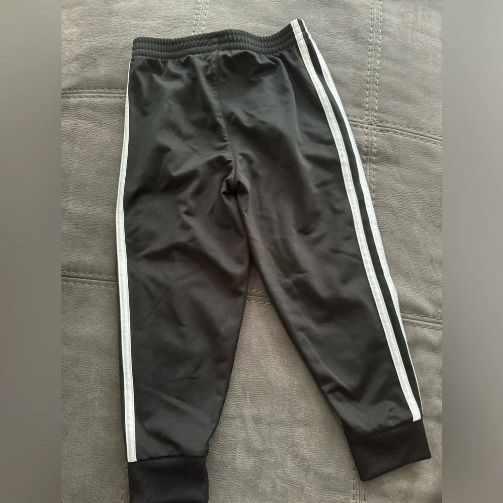Adidas pants - Picture 2 of 3